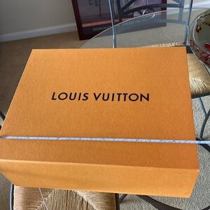 Louis Vuitton box